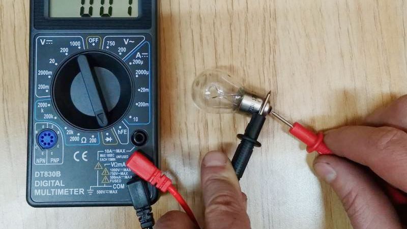 Как проверить, работает ли лампочка в духовке?