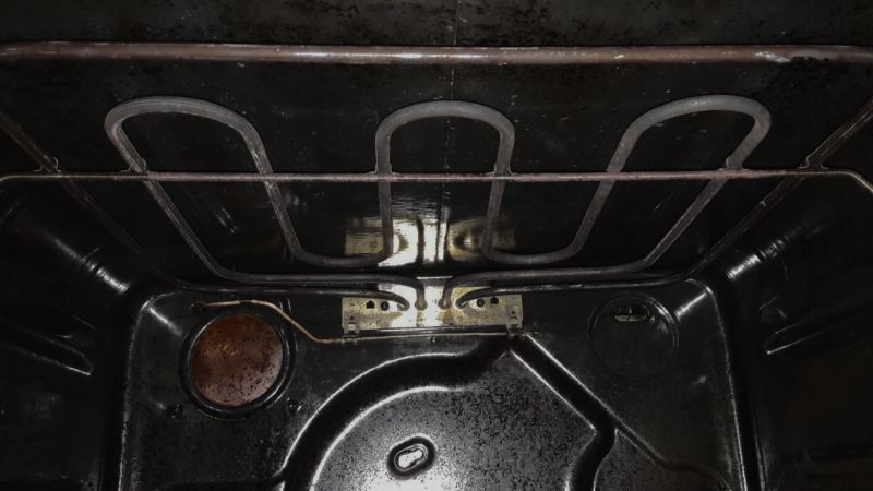 Замыкание или повреждение нагревательных элементов (ТЭНов)