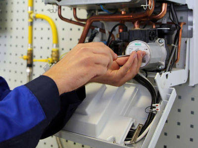 как происходит ремонт автоматики котла мастером?