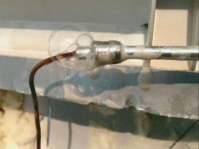 Холодильник перемораживает