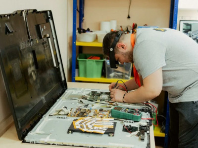 когда требуется ремонт телевизора mystery?