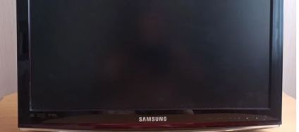 почему черный экран на телевизоре самсунг